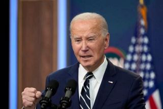 イランによる報復攻撃、間近か　米大統領「やめろ」と警告