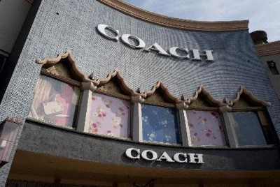 「COACH」親会社のカプリ買収阻止へ　米当局、消費者保護で提訴