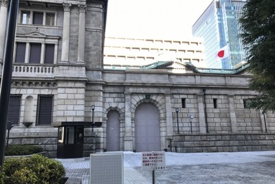 34年ぶり円安　一時1ドル157円台　日銀「低金利政策維持」で