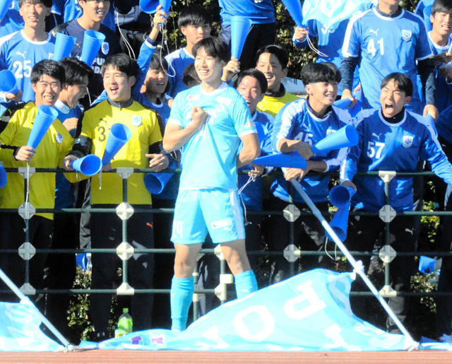 憧れの三笘薫との共通点　「進撃の巨人」内野航太郎が磨いた得点感覚