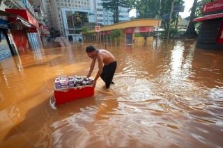 ブラジルで洪水、７０人超死亡　豪雨続き、避難者１１万人