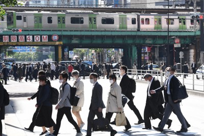 転勤辞令が出たら…7割が「退職考える」　共働き増加で　民間調査