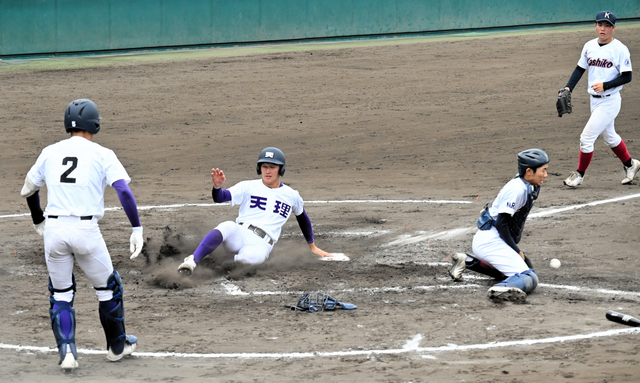 天理が13年ぶり春季大会制し近畿地区大会へ　3ラン2発の離れ業も