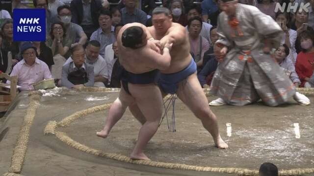 大相撲夏場所10日目 新小結 大の里が豪ノ山に勝ち2敗守る