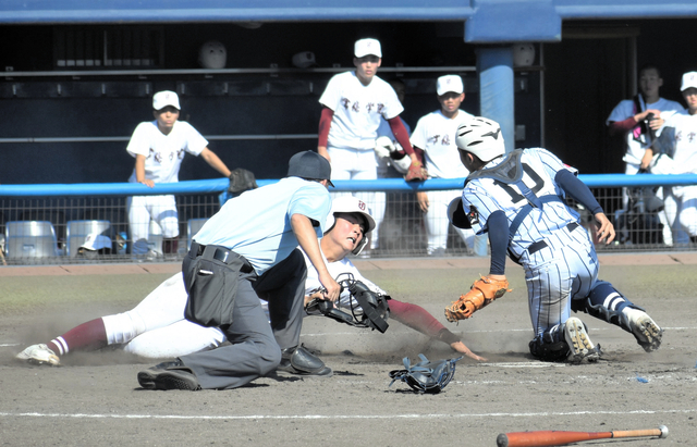 常総学院、大逆転で決勝進出　春季高校野球関東大会