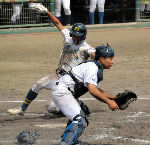 聖光学院、エースの粘投で春4連覇　春季高校野球福島県大会