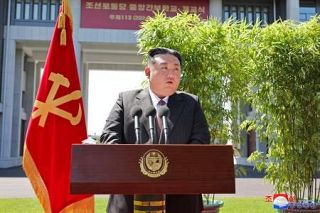 金正恩氏「人材こそ資源」　北朝鮮で党幹部学校開校