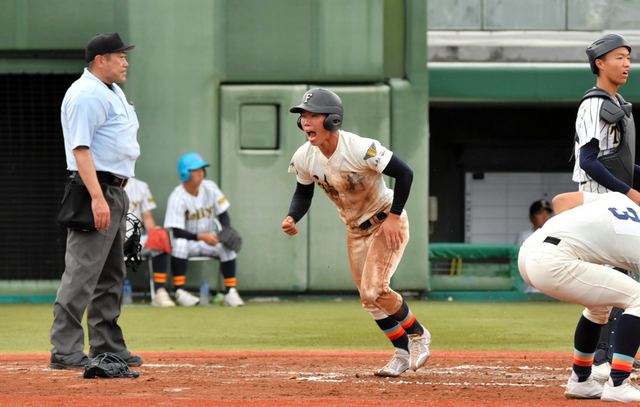 北信越地区高校野球大会準決勝　福井工大福井は帝京長岡に惜敗、3位