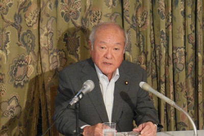 鈴木財務相、為替介入は「一定の効果あった」「過度な変動に対応」