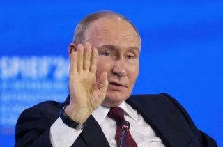 核兵器使用の必要性「否定」　プーチン氏、侵攻前線で