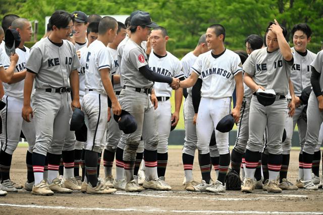 高松商と英明、昨年の覇者・慶応に挑む　高校野球招待試合