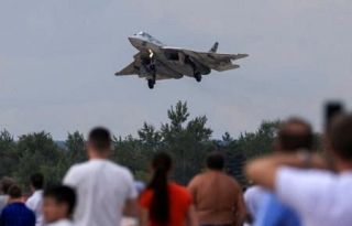 ロシア、最新鋭機が基地で被弾　ウクライナ、損傷は「史上初」