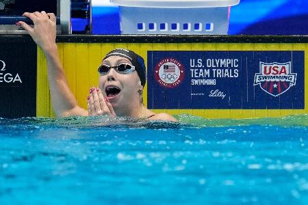 女子１００ｍバタフライで世界新　５５秒１８、米ウォルシュ２１歳