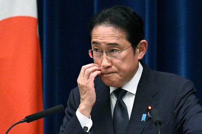 電気・ガス代支援再開、低所得世帯に給付金も　岸田首相が表明