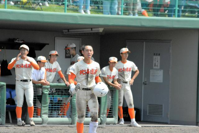 昨夏、南北海道準Vの捕手が5投手をリードも、駒苫に守り勝てず