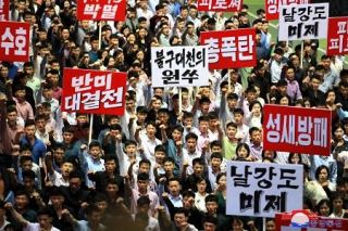 平壌で集会「米韓は不変の主敵」　朝鮮戦争７４年で１０万人超参加