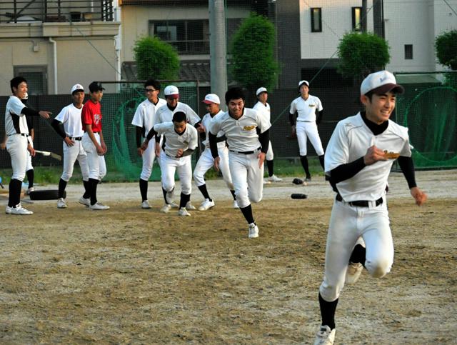 選抜出場校は無意味な1時間前集合をやめた　東海300校アンケート