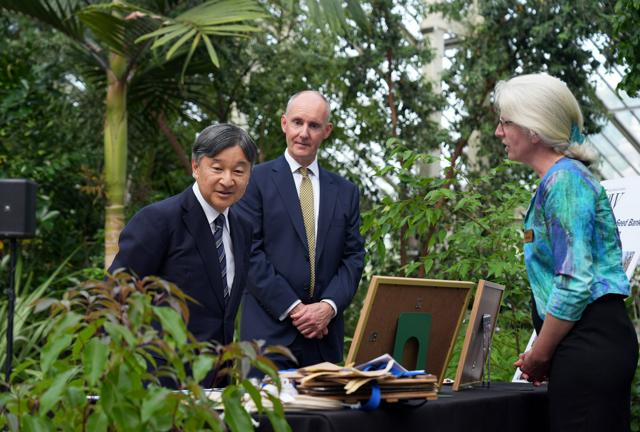 天皇陛下、「思い出の地に戻ってきた」　訪英の感想を語る