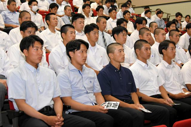 選抜8強の青森山田は八戸高専―八戸北の勝者と初戦　青森大会