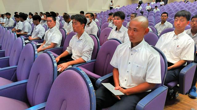 連覇めざす富山商は砺波工と初戦、高岡商は石動と　富山大会抽選会