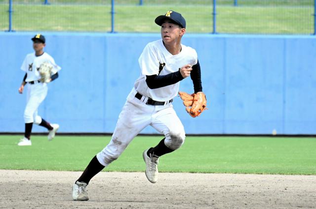 動画で学んだ軽快な守備で魅了、河内・石川選手　1年生で臨んだ夏