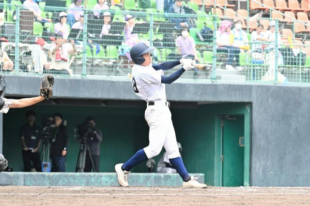 「積極的にバットを振る」決意し3点適時打　石田・飯山の鏡原選手