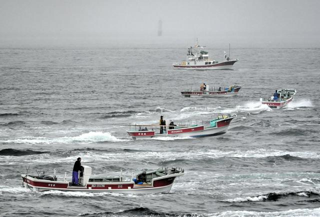 ロシア、貝殻島周辺の日本のコンブ漁停止を発表　「灯台修理」と主張