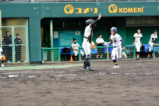 「打ちたかった」涙で言葉が…　機敏な動きで存在感　小出・野上選手