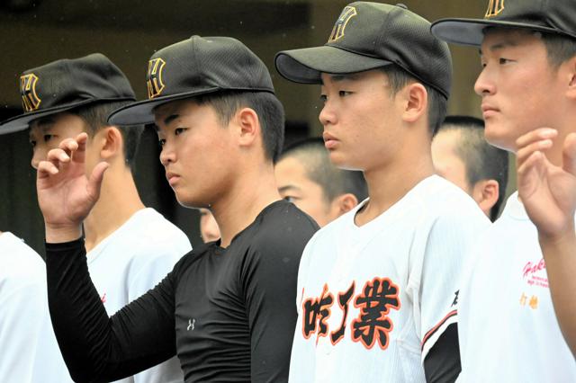 震災でチームに合流できず、自宅で打ち込み　双子で挑んだ最後の夏