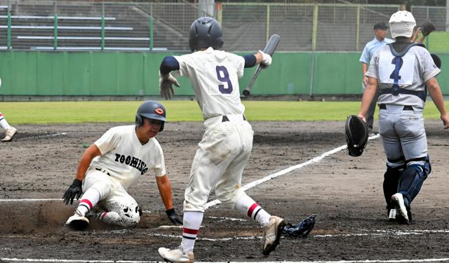 1点差で敗れた栃木商の寺内、涙が止まらず　高校野球・栃木大会