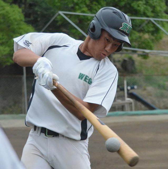 四死球は失点につながりやすい?　松山西は先輩の100試合で検証中