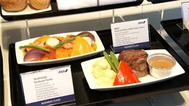 日本食に“パッタイ”などタイ料理も　全日空がタイ路線での新機内食を公開