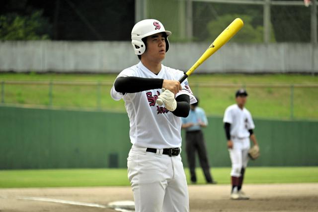 試合前日にスパイク磨き、初の大会へ　代打に立った桜が丘の山本主将