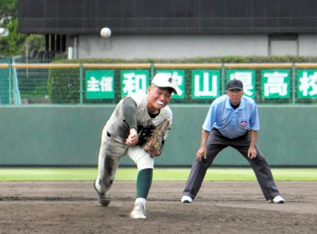 犠飛で好機生かした高野山　的絞りきれなかった熊野打線　高嶋仁の目