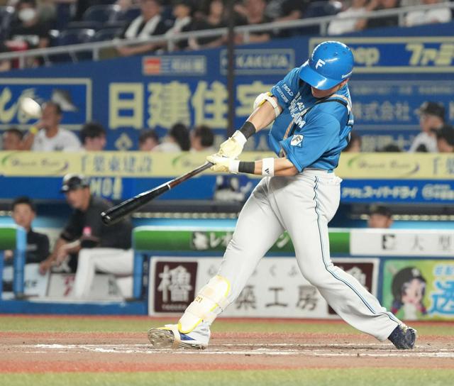 日本ハム・新庄監督が3位で後半戦へ　2発の清宮は「まだ信じない」