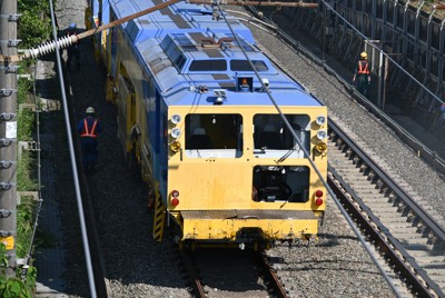 東海道新幹線の復旧遅れ　「衝突した保守車両、破損ひどく」