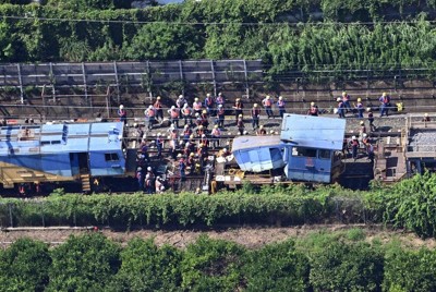 東海道新幹線で一部区間不通　九州にも影響　博多駅発着は1時間遅れ