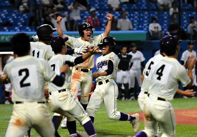 東京高校のエース永見光太郎、涙止まらず　チームが救い初の4強