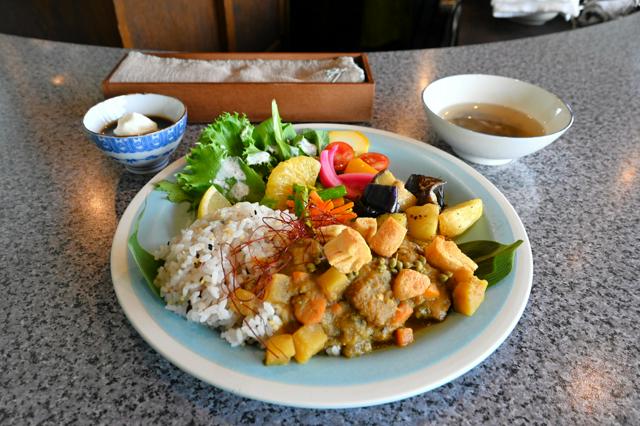 古史料のスパイス使う「KDカレー」　興福寺と大安寺がアイデア提供