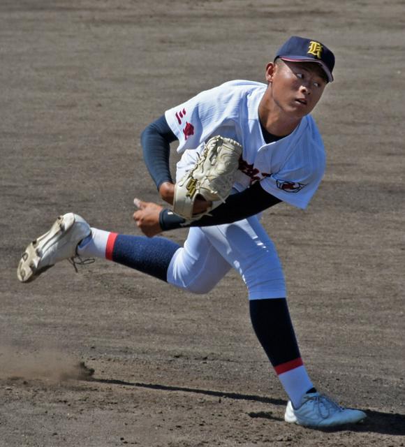 菰野・栄田投手「甲子園でもみんなで校歌を」　仲間に感謝の完封V