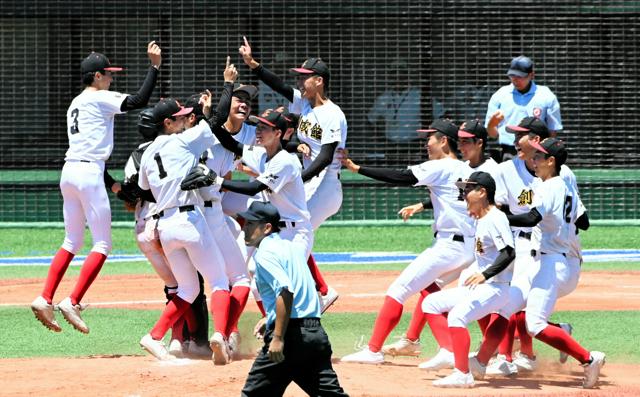 創成館が2年連続で夏の甲子園出場へ　長崎大会決勝で清峰を破る