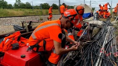 鉄道施設に入る鍵を所持　フランス高速鉄道「TGV」設備放火事件で極左活動家の男1人の身柄拘束