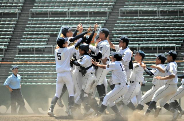 岡山学芸館が接戦の末に関西を破り、5年ぶり3回目の優勝　岡山大会