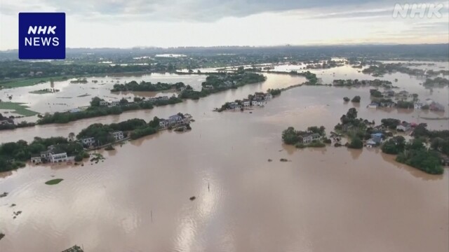 中国 大雨被害相次ぐ 土砂崩れ15人死亡 堤防決壊3800人余避難