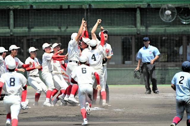 智弁和歌山が甲子園へ　2年ぶり27回目　粘る近大新宮を振り切る