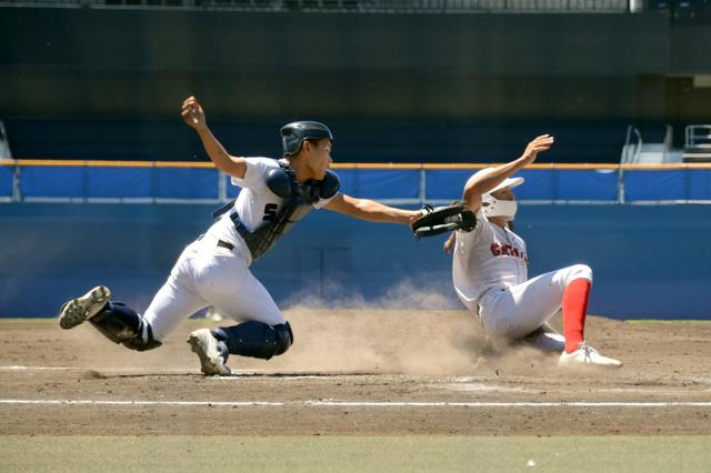 最後の代表校は夏の甲子園初出場の聖カタリナ　西条の猛攻を振り切る