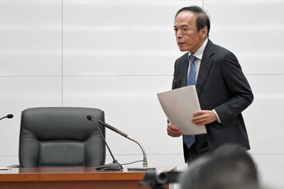 日銀総裁、利上げ判断の理由「消費すごく強くないが、底堅い」