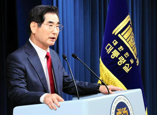 韓国国防相に大統領の警護トップを指名　「軍統帥権者の心中理解」