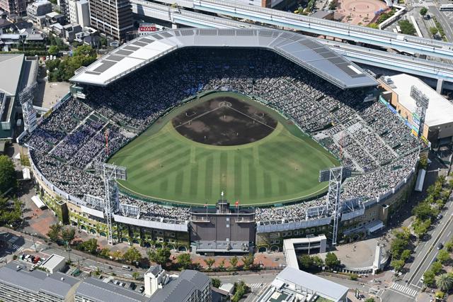 夏の甲子園、栄冠の行方は　関東第一と京都国際が決勝前日に最終調整