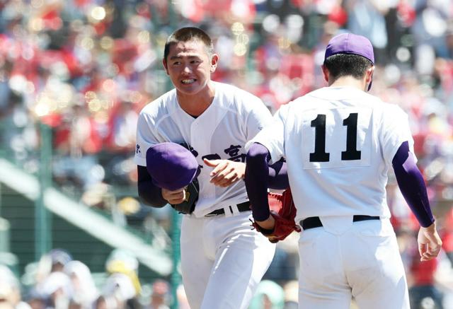 押し出し四球の関東第一・坂井「悔いはない」　自責点0で甲子園去る